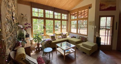 Spacieuse maison éco habitat de 180m2 pour 10 pers en Bordure de riviÚre