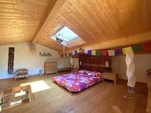 4 chambres, fer et planche à repasser, Wi-Fi, draps fournis