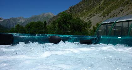 Duplex apartment 6/8 people, south east balcony, swimming pool, jacuzzi