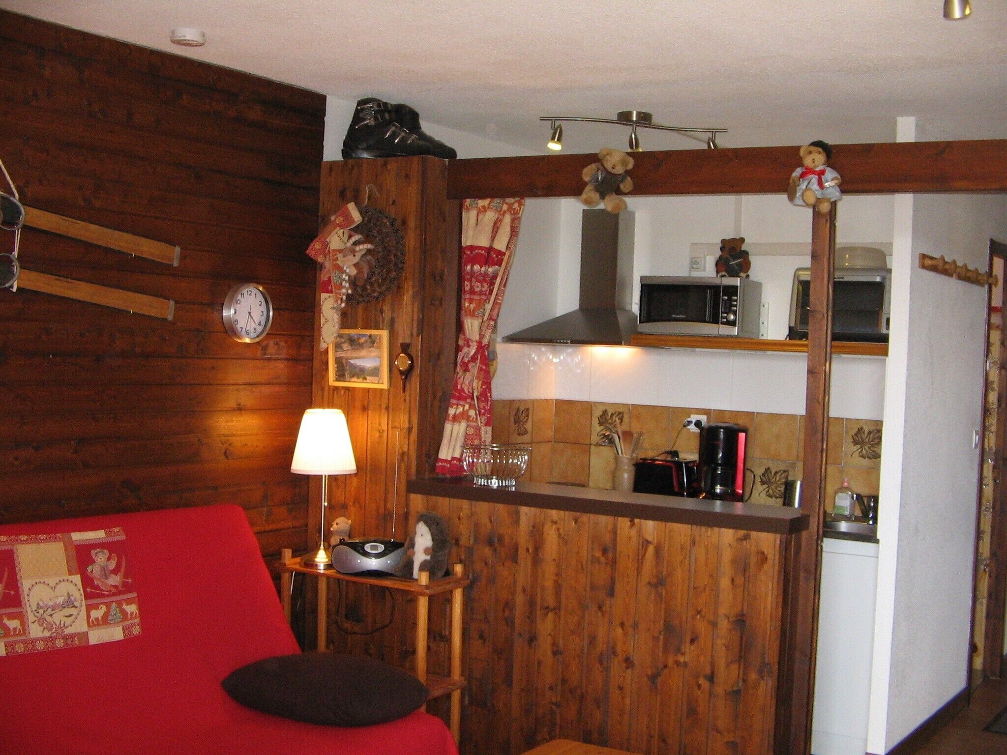 Stud 4 pers 27 m2 comfortable, well located, sunny. Weeks and weekends