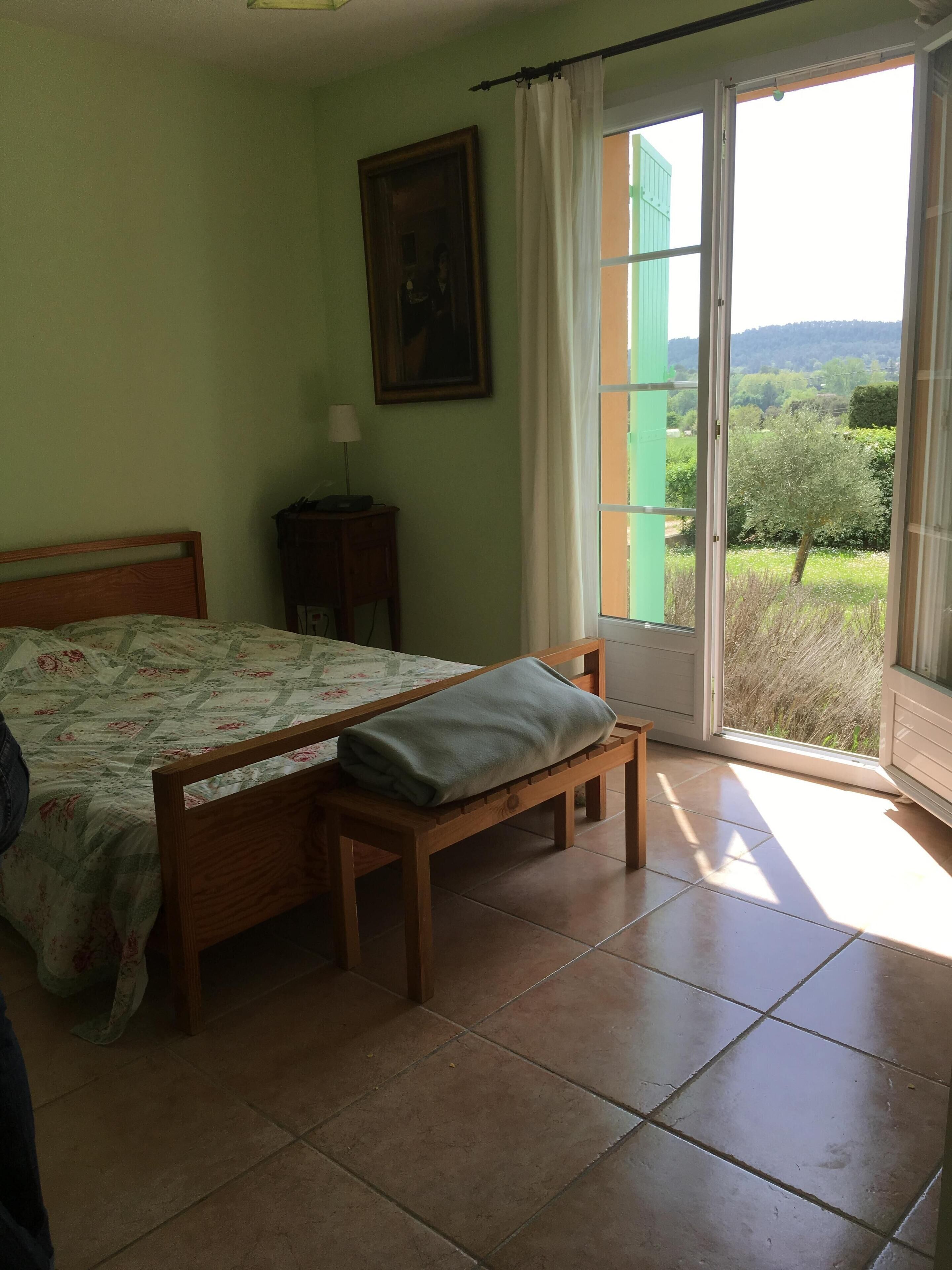 THE SOUTH VILLA 12/14 BEDS WITH SWIMMING POOL LE VAL EN PROVENCE