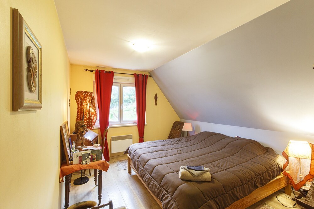 modern bedroom 2mx2m bed