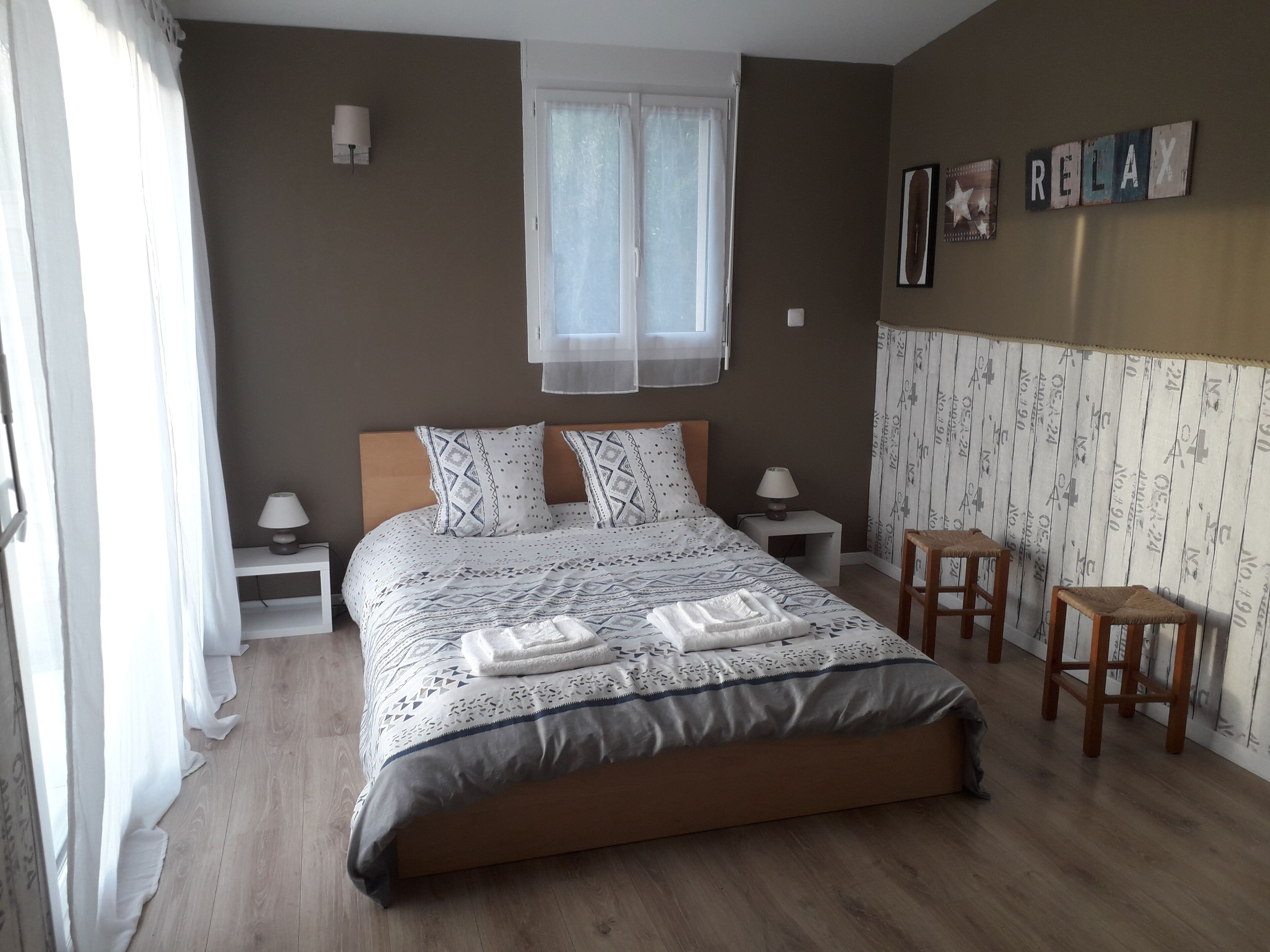 Large cottage 5 minutes from the sea