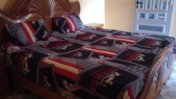 3 chambres, fer et planche Ă repasser, Wi-Fi, draps fournis