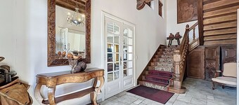  iso talo uima-altaalla, sauna, biljardi maaseudulla 14 henkilöä