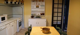 Location du Canigou, Gîte 6 people. Hiking, Heritage, Festivals, Cures.