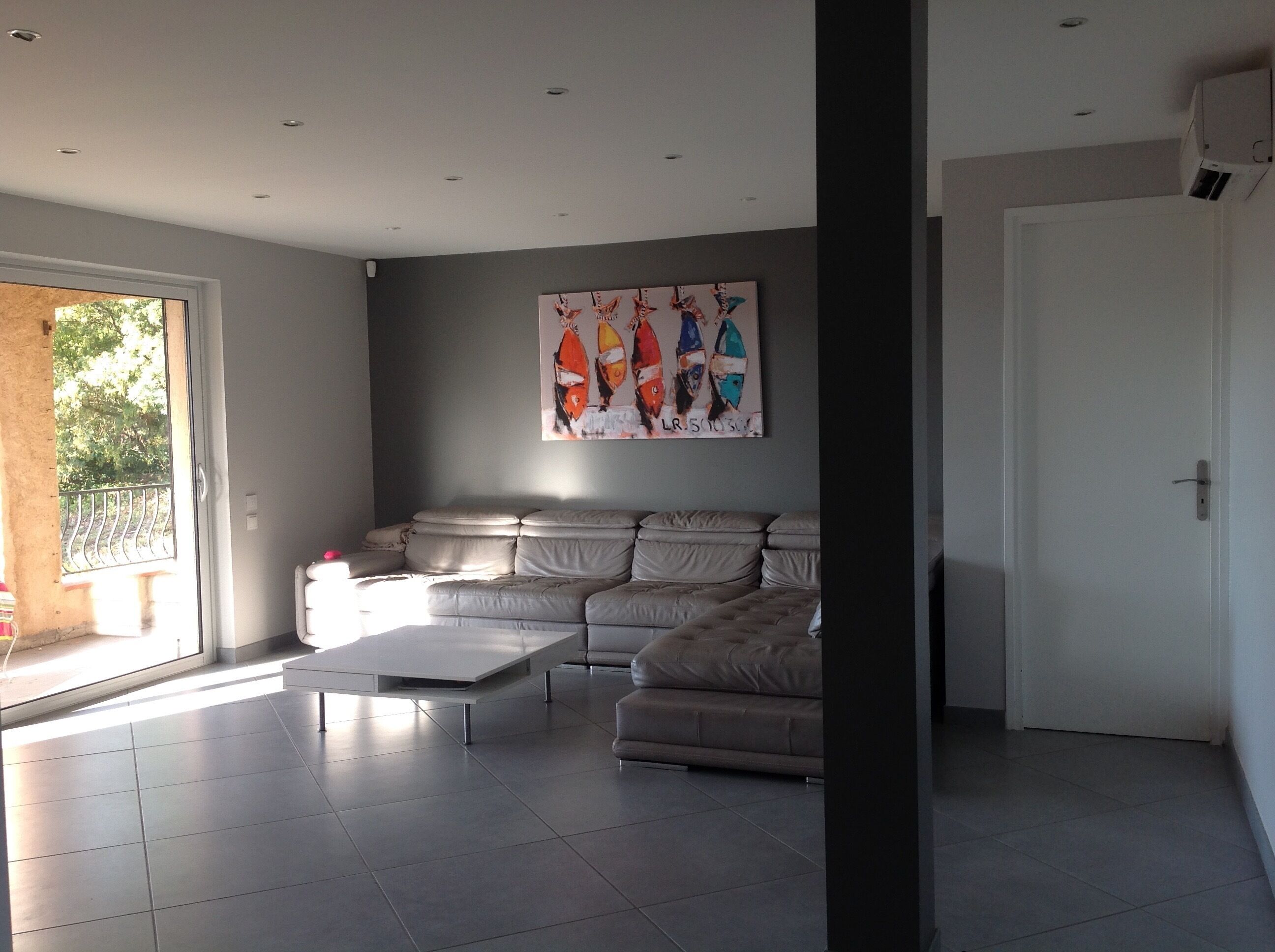 Near St Tropez Villa 200m2 waterfront, garden, swimming pool, air conditioning