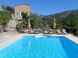 Piscine extérieure