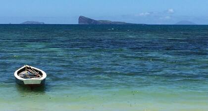 The Pole at Grand Baie