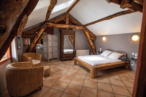 6 Schlafzimmer, Bügeleisen/Bügelbrett, Reisekinderbett, WLAN