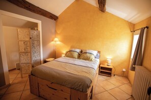 6 soverom, strykejern/-brett, reiseseng for barn og wi-fi