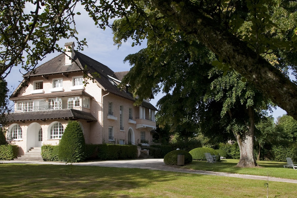 L'ESCALE - LUZERNE - Guest House l'Escale - THERMAL BATHS LES BAINS