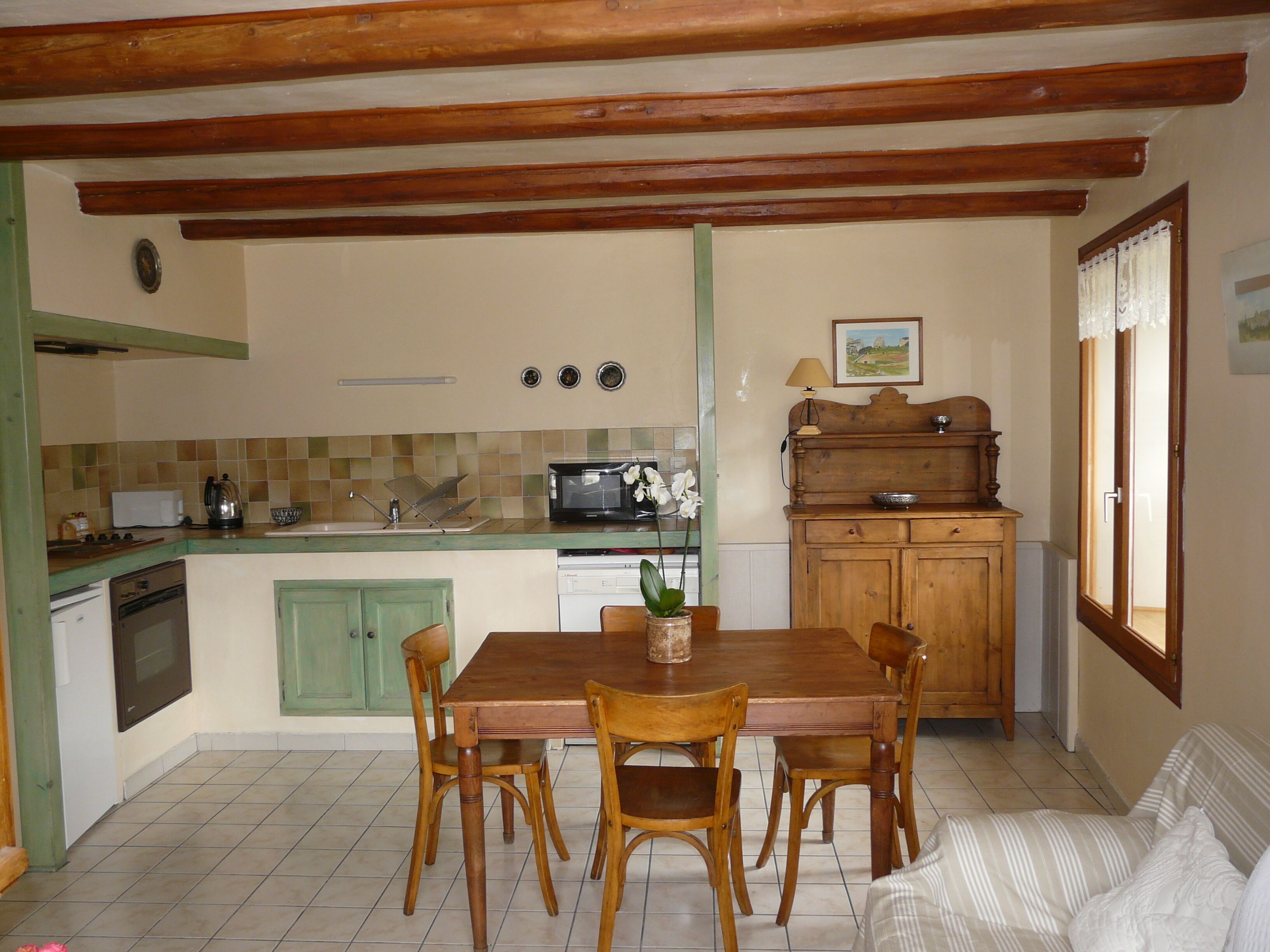 SPACIOUS COMFORTABLE 4 * PANORAMIC VIEW SHUTTLE NEARBY