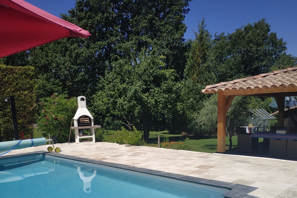 VERY NICE VILLA WITH POOL 10X4M LARGE LANDSCAPE, SUPERB SUMMER KITCHEN