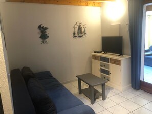 TV - Holiday home - Gruissan les Ayguades - 6 people (Gruissan)