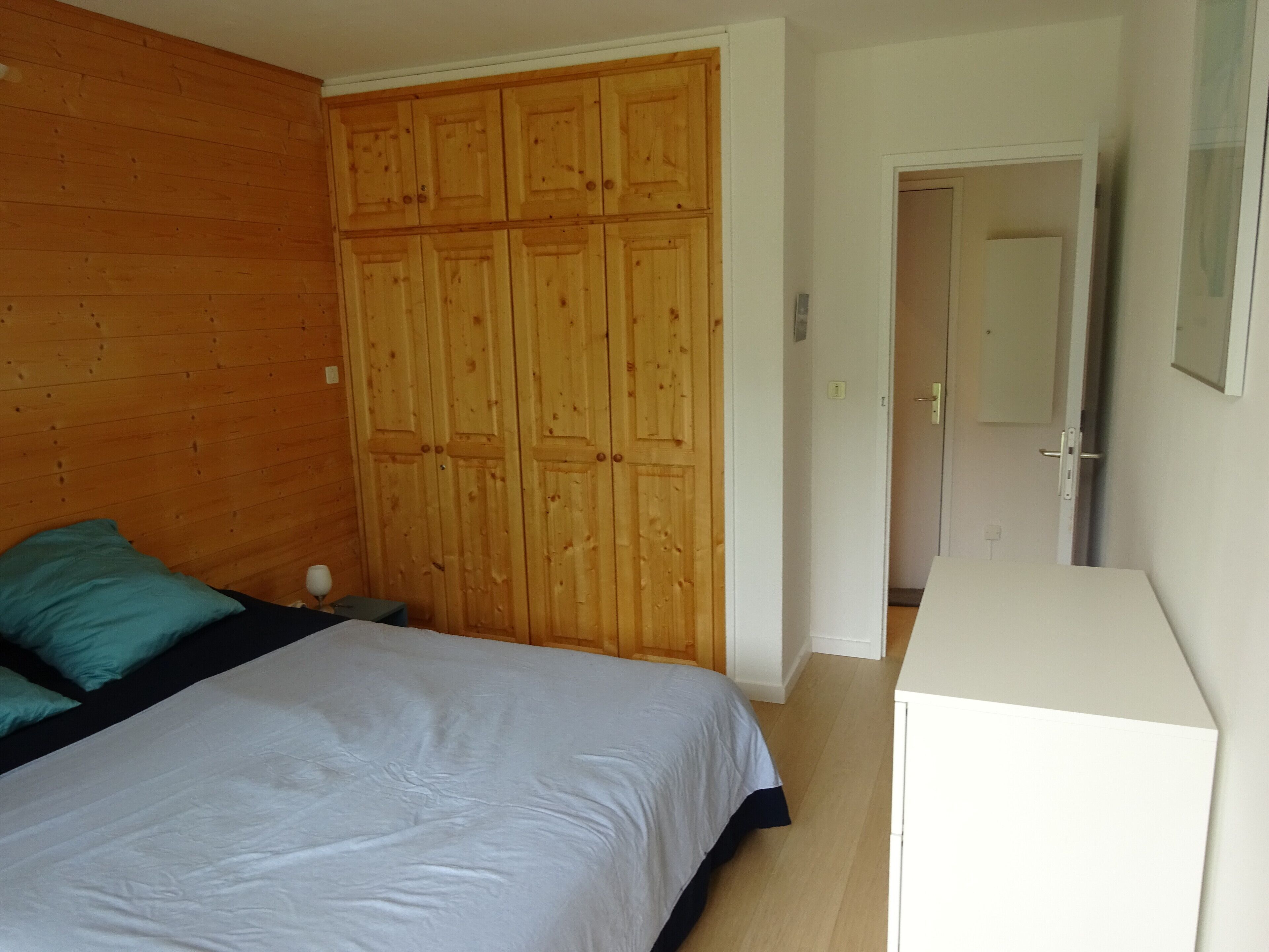 Two room cabin with mountain view