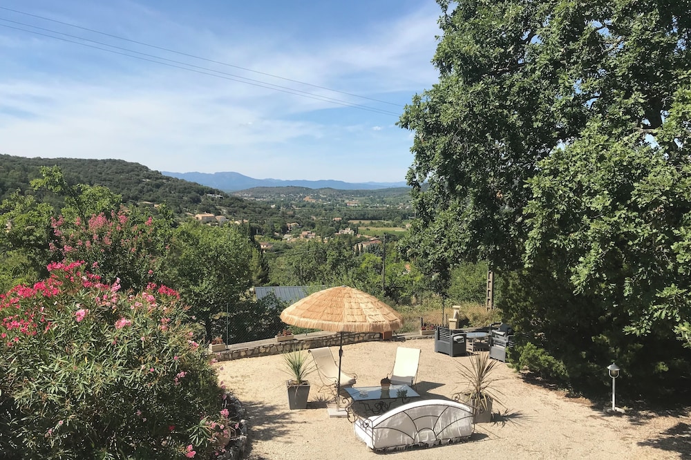 GITE LES OLIVIERS- MAS DU VIEUX CHENE-