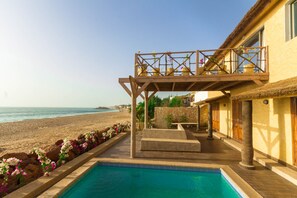 Pool - NEW: Master suite on the Ocean (1/2 board or full board with chef) (Popenguine)