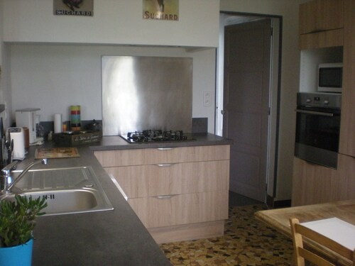 Villa avec vue sur la chaîne des pyrénées à louer au week-end ou à la semaine 