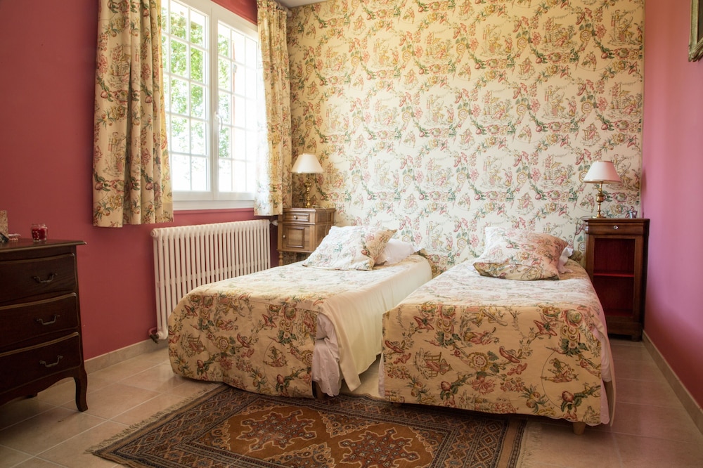 Pink Chamber: charm and sweetness