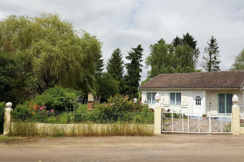 kangaroo farm