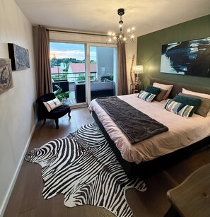 5 habitaciones, escritorio, tabla de planchar con plancha y wifi gratis 