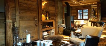 Chalet Alba Cozy-Authentique, 8 people. Mont Blanc view, 2 min Grands Montets