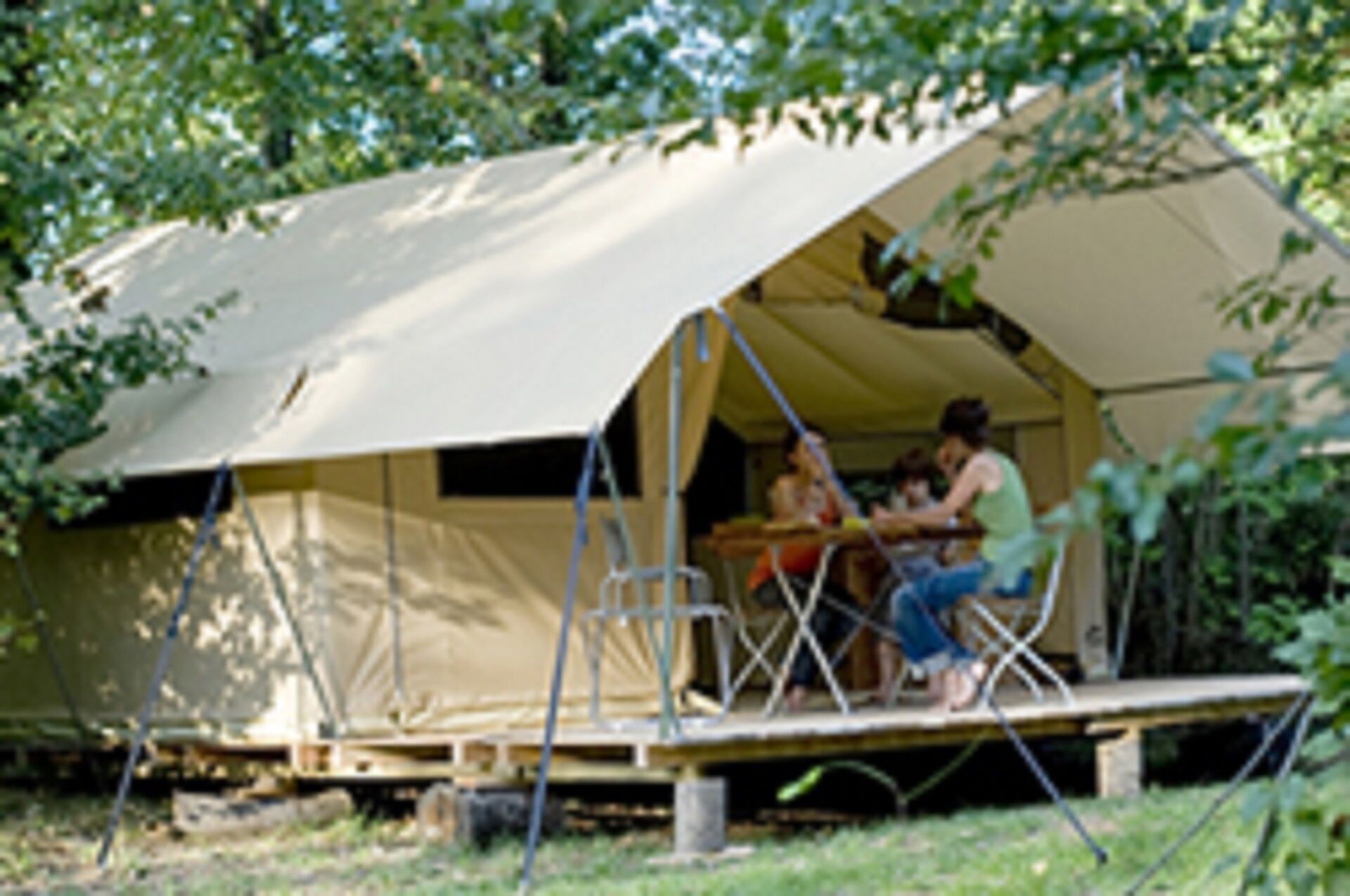 The Classic IV Wood & Canvas Tent - Up to 4 People - 20 m² Number 2