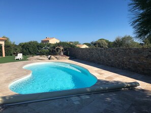 A heated pool - Quiet villa 3 bedrooms _ SAN AMBROGGIO - _piscine- sea view and mountain view (Lumio)