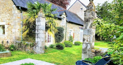 Roz Maria Cottage – Spacious, Modern, and Private Park, 20 Minutes from the Sea