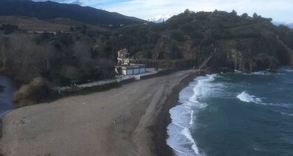 Small farmhouse for big holidays