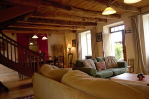 TV, DVD player, books, stereo - Charming 19th century house on the port of Dahouet (3 *) (Pléneuf-Val-André)