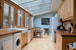 Fridge, microwave, oven, stovetop - Charming 19th century house on the port of Dahouet (3 *) (Pléneuf-Val-André)