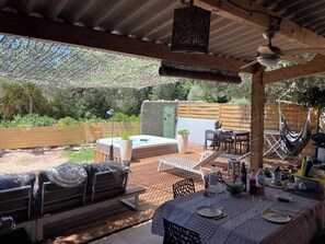 Outdoor dining - Le refuge du maquis, Le refuge du maquis (Bonifacio)