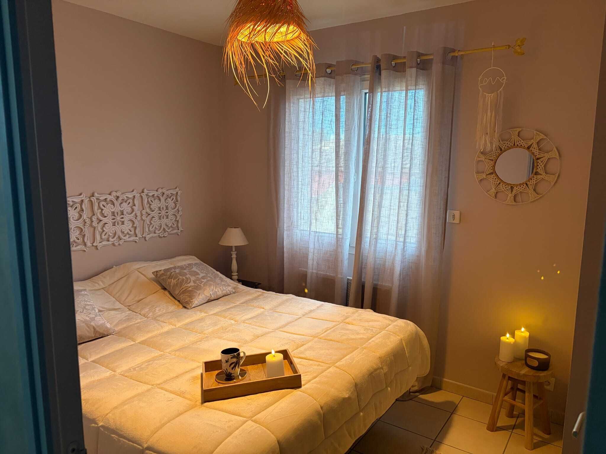 3 chambres, fer et planche à repasser, lit parapluie, Wi-Fi gratuit