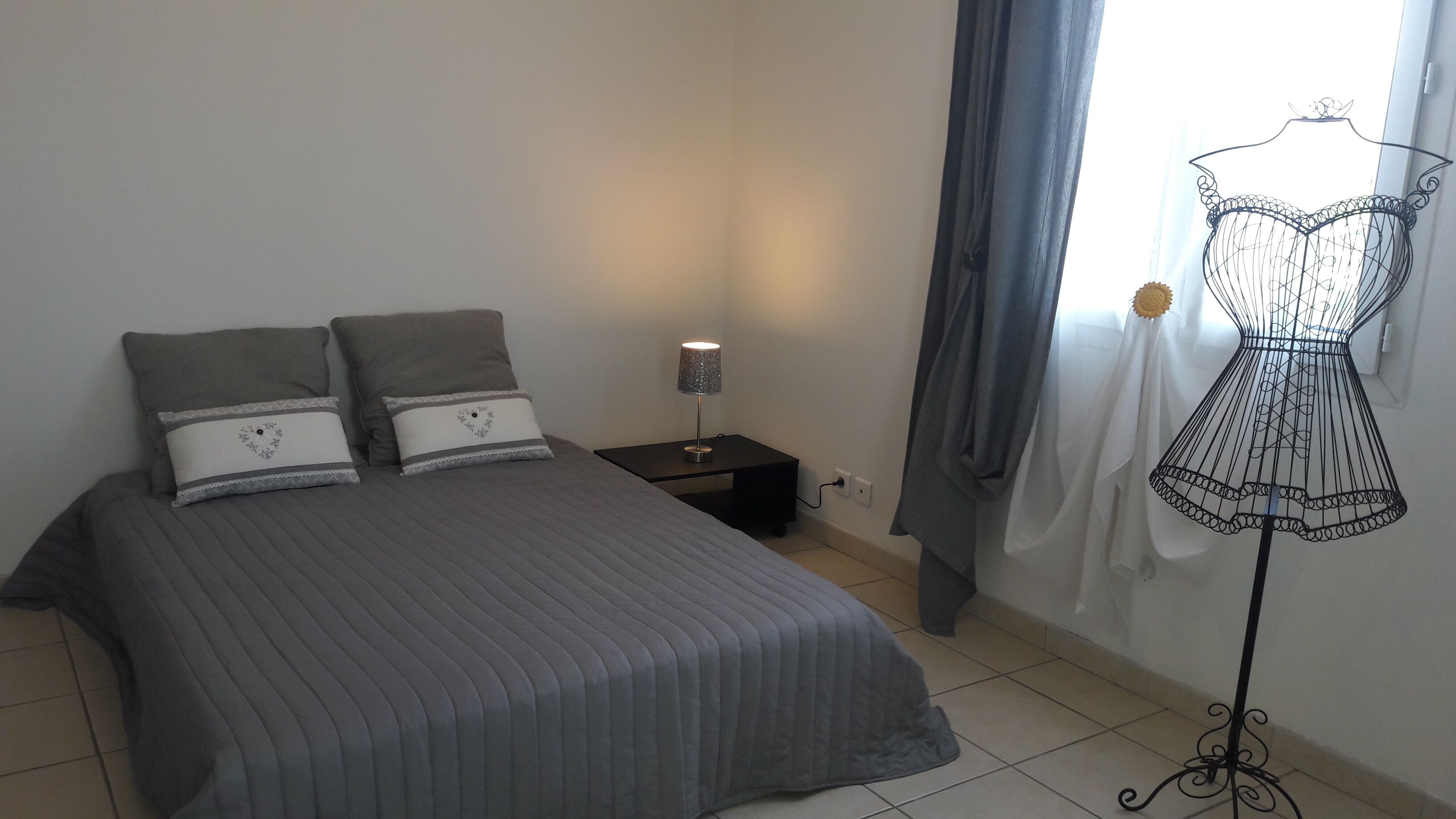 chambre zen
lit double en 140 