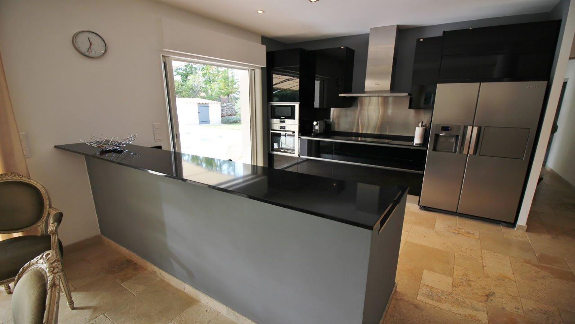 冰箱、微波炉、烤箱、炉灶