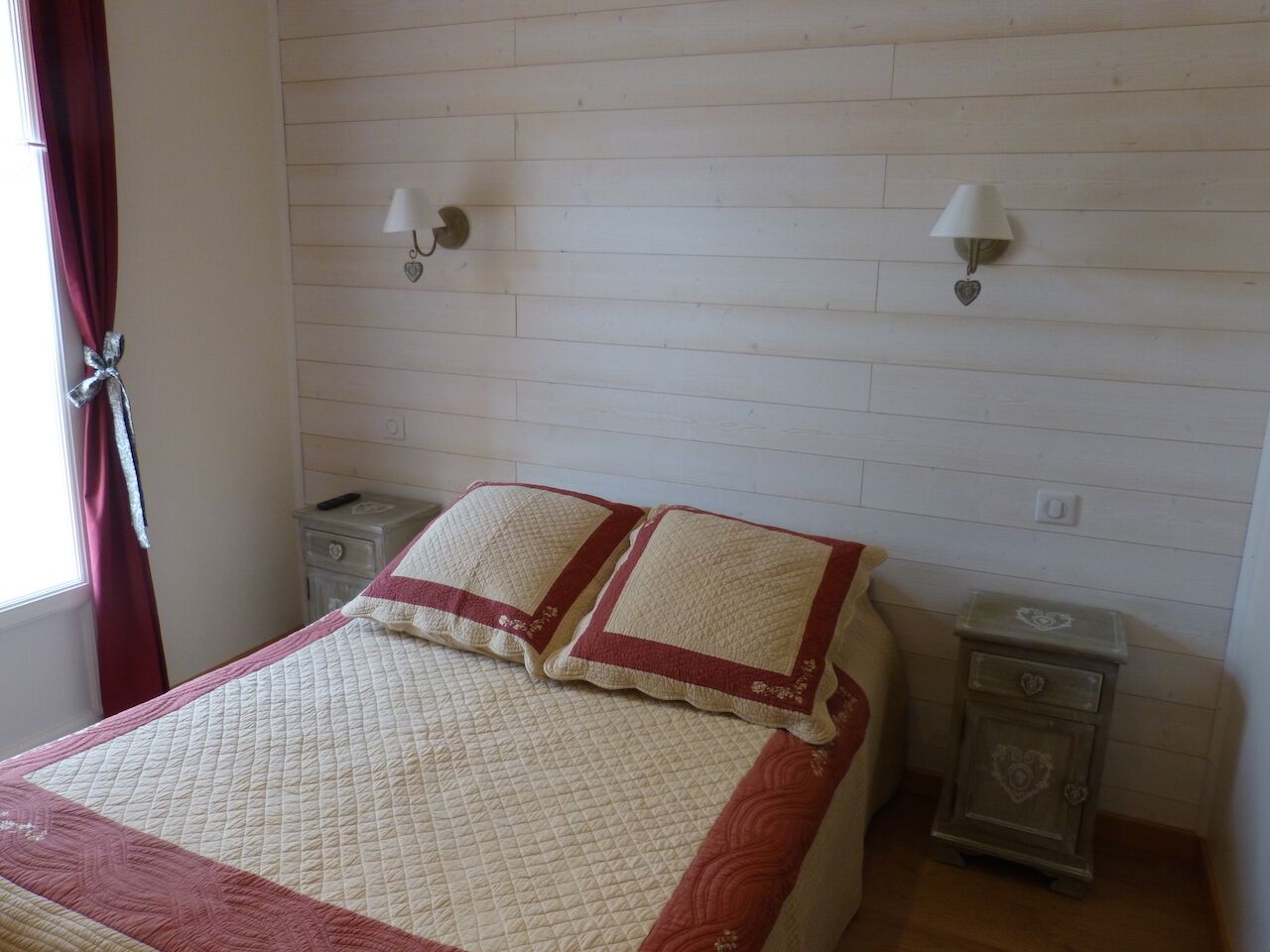 T3 - Ground floor of a charming house, quiet in the countryside, 3km from the beaches.