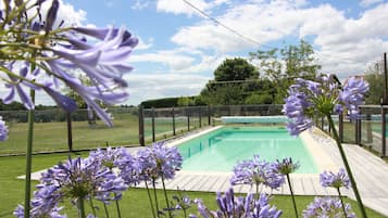 Piscine extérieure, piscine chauffée