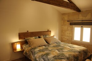 2 chambres, fer et planche à repasser, lit parapluie, Wi-Fi gratuit