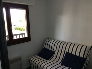 Living area - beautiful sunny apartment 2 rooms near beach and swamp villers (Villers-sur-Mer)