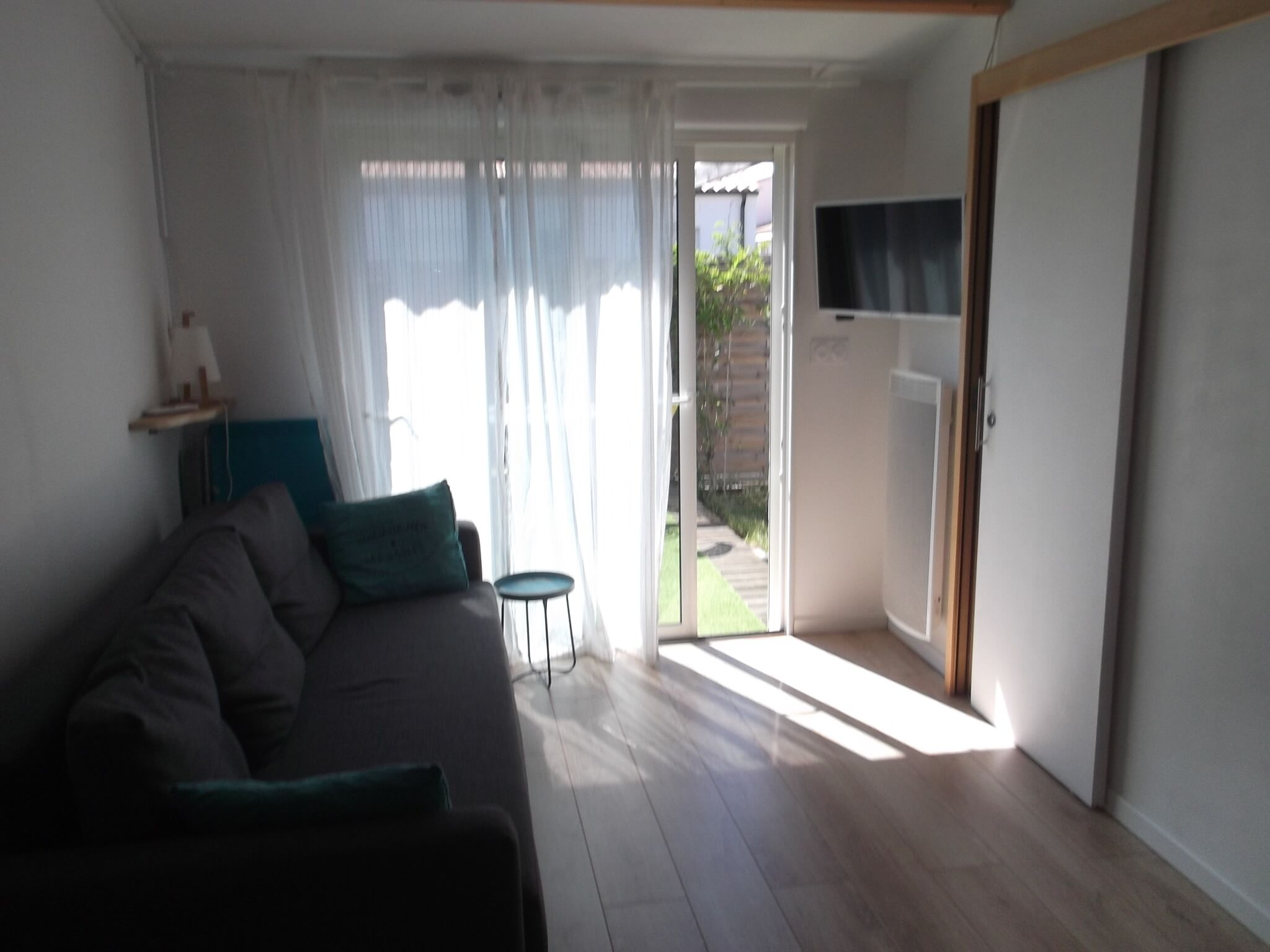 La Chaume 2 room apartment in wooden frame house pergola terrace
