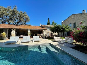 A heated pool - Charming 4 * mas, contemporary, 20 mins from the beach for 12 people (Vendargues)