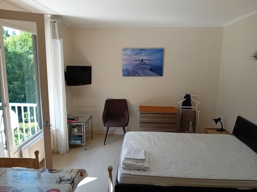 charming F1 apartment in a comfortable residence ideal for spa and vacations.
