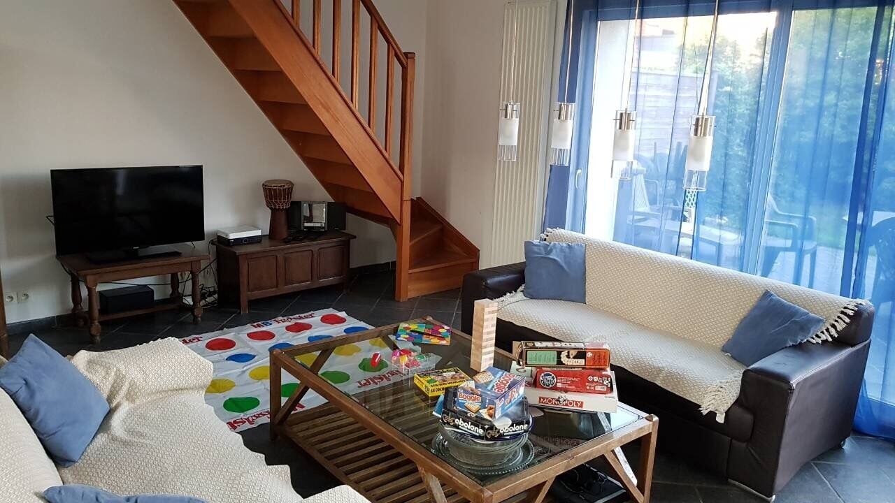 Villa less than 50m from the beach - Exceptional location - sleeps 6 to 9