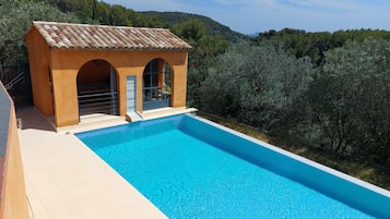 Piscine extérieure
