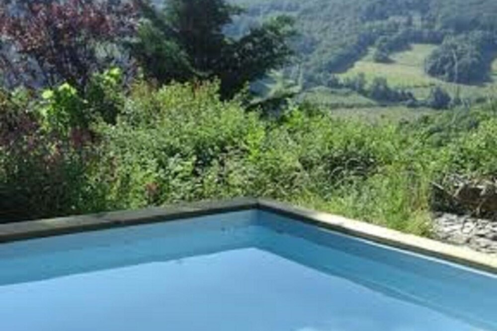 cottage Blue in the countryside 29km from Lyon
