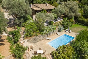 Pool - rental house with pool near beach shaded garden (La Croix-Valmer)
