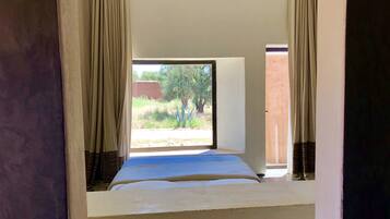 5 chambres, lit parapluie, Wi-Fi, draps fournis