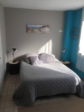 1 bedroom, iron/ironing board, free WiFi - T2 in the center of Dinard with courtyard and private parking (Dinard)